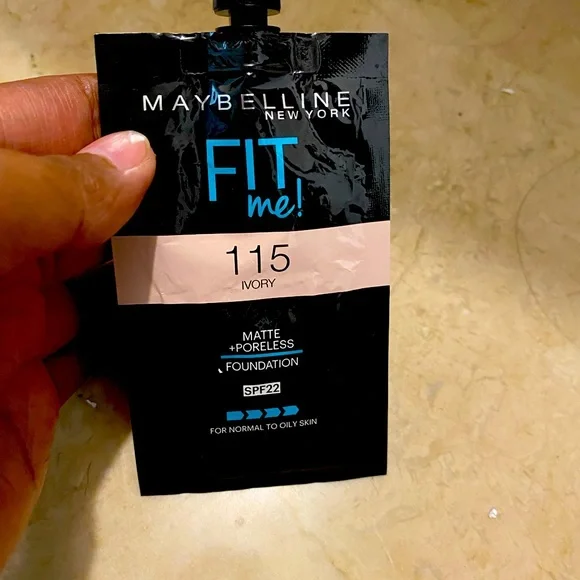 Maybelline New York FIT me! Shade-Ivory 115 - Picture 5 of 5